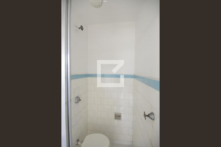 Casa à venda com 343m², 3 quartos e 3 vagasBanheiro Fundos