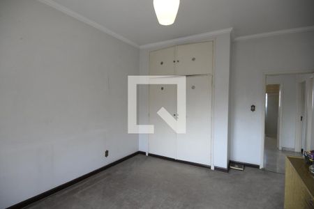 Casa à venda com 343m², 3 quartos e 3 vagasQuarto 2