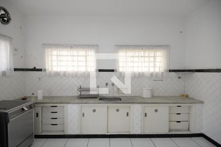 Casa à venda com 343m², 3 quartos e 3 vagasCozinha