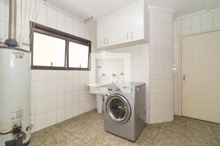 Apartamento para alugar com 210m², 4 quartos e 3 vagas Apartamento para alugar com 210m², 4 quartos e 3 vagasÁrea de Serviço