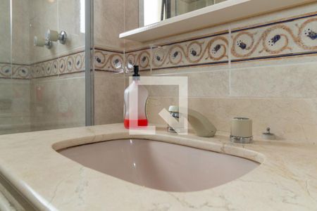 Apartamento para alugar com 210m², 4 quartos e 3 vagas Apartamento para alugar com 210m², 4 quartos e 3 vagasBanheiro da Suíte 3