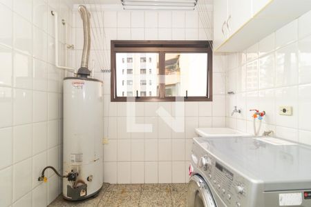 Apartamento para alugar com 210m², 4 quartos e 3 vagas Apartamento para alugar com 210m², 4 quartos e 3 vagasÁrea de Serviço