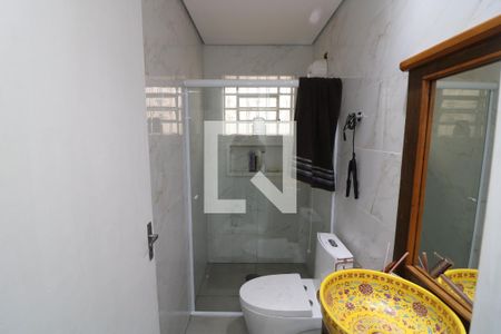 Banheiro de casa à venda com 3 quartos, 121m² em Vila Antonieta, São Paulo