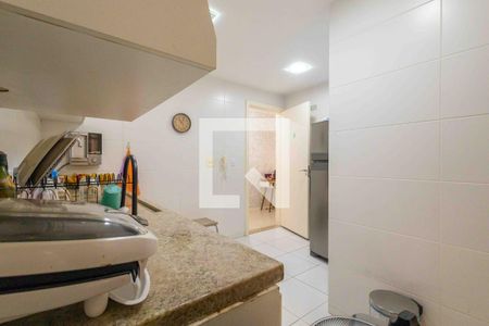 Apartamento à venda com 87m², 3 quartos e 2 vagasCozinha