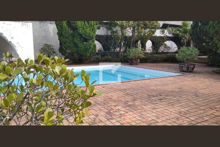 Casa para alugar com 962m², 7 quartos e 10 vagas Casa para alugar com 962m², 7 quartos e 10 vagasPiscina