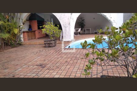 Casa para alugar com 962m², 7 quartos e 10 vagas Casa para alugar com 962m², 7 quartos e 10 vagasPiscina