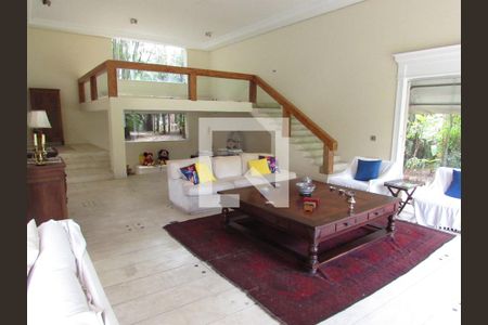 Casa para alugar com 962m², 7 quartos e 10 vagasSala