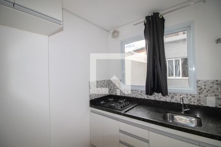Cozinha de kitnet/studio para alugar com 1 quarto, 15m² em Vila Maria, São Paulo