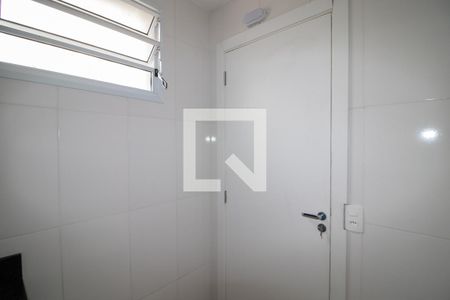 Banheiro de kitnet/studio para alugar com 1 quarto, 15m² em Vila Maria, São Paulo