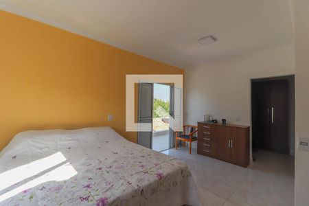 Casa à venda com 210m², 3 quartos e 4 vagas Casa à venda com 210m², 3 quartos e 4 vagasSuíte