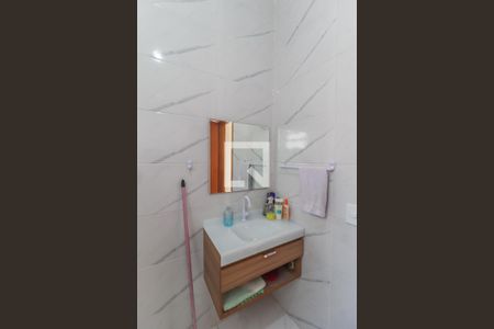 Casa à venda com 210m², 3 quartos e 4 vagas Casa à venda com 210m², 3 quartos e 4 vagasBanheiro