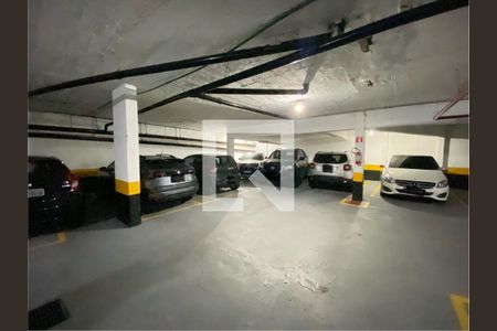 Apartamento à venda com 140m², 3 quartos e 2 vagas Apartamento à venda com 140m², 3 quartos e 2 vagasGaragem