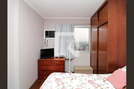 Apartamento à venda com 140m², 3 quartos e 2 vagasQuarto 2