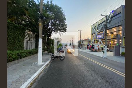 Apartamento à venda com 140m², 3 quartos e 2 vagas Apartamento à venda com 140m², 3 quartos e 2 vagasVista da Rua