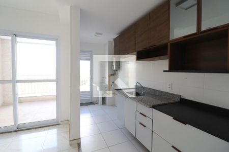 Apartamento à venda com 67m², 2 quartos e 2 vagas Apartamento à venda com 67m², 2 quartos e 2 vagasCozinha e Área de Serviço