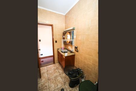 Casa à venda com 950m², 3 quartos e 2 vagas Casa à venda com 950m², 3 quartos e 2 vagasBanheiro