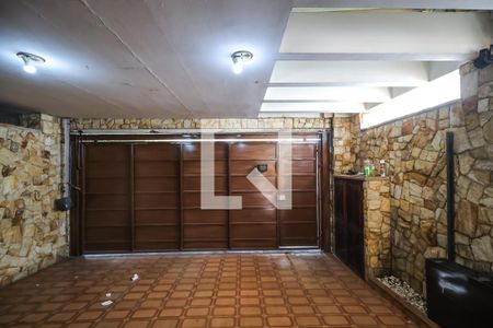 Casa à venda com 950m², 3 quartos e 2 vagas Casa à venda com 950m², 3 quartos e 2 vagasGaragem