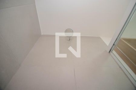 Apartamento à venda com 60m², 2 quartos e 2 vagas Apartamento à venda com 60m², 2 quartos e 2 vagasBanheiro da Suíte