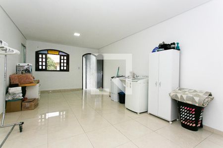 Casa à venda com 300m², 7 quartos e 4 vagasCasa 1 - Área de Serviço