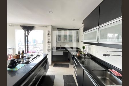 Apartamento à venda com 173m², 2 quartos e 2 vagas Apartamento à venda com 173m², 2 quartos e 2 vagasCozinha