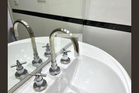 Apartamento à venda com 173m², 2 quartos e 2 vagas Apartamento à venda com 173m², 2 quartos e 2 vagasLavabo