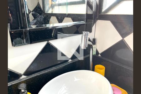 Apartamento à venda com 173m², 2 quartos e 2 vagas Apartamento à venda com 173m², 2 quartos e 2 vagasBanheiro de Serviço