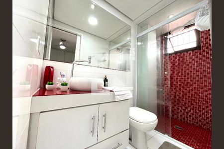 Apartamento à venda com 173m², 2 quartos e 2 vagas Apartamento à venda com 173m², 2 quartos e 2 vagasBanheiro da Suíte
