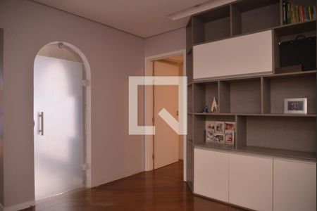 Casa à venda com 411m², 4 quartos e 6 vagasEscritório