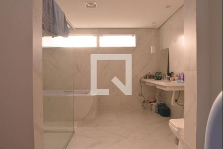 Casa à venda com 411m², 4 quartos e 6 vagasQuarto 03