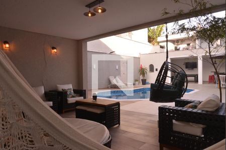 Casa à venda com 411m², 4 quartos e 6 vagasÁrea comum