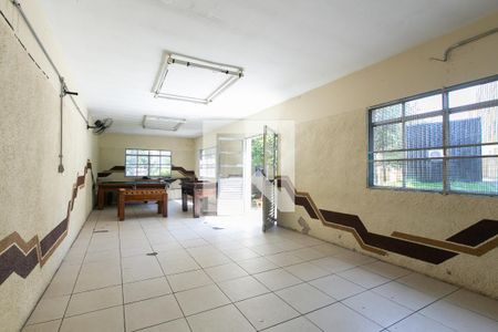 Apartamento à venda com 46m², 2 quartos e 1 vaga Apartamento à venda com 46m², 2 quartos e 1 vagaÁrea comum - Salão de Jogos