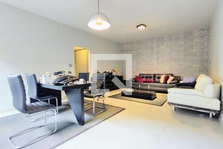 Casa à venda com 373m², 3 quartos e 3 vagas