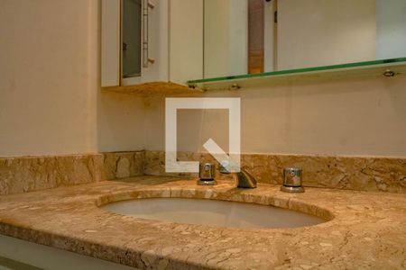 Apartamento à venda com 138m², 3 quartos e 3 vagas Apartamento à venda com 138m², 3 quartos e 3 vagasQuarto 1