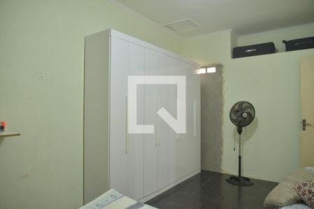 Casa à venda com 240m², 3 quartos e 5 vagasQuarto