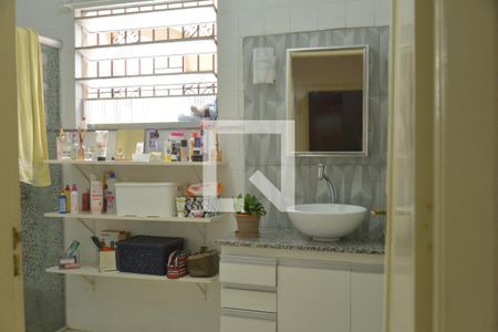 Casa à venda com 240m², 3 quartos e 5 vagasÁrea de serviço