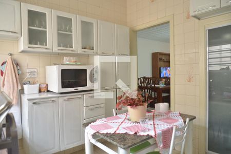 Casa à venda com 240m², 3 quartos e 5 vagasCozinha