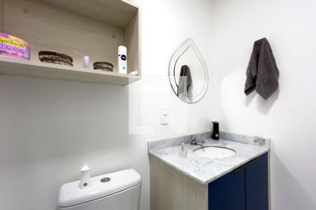 Apartamento para alugar com 55m², 2 quartos e 1 vaga Apartamento para alugar com 55m², 2 quartos e 1 vagaBanheiro