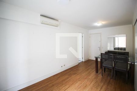 Sala de apartamento para alugar com 1 quarto, 40m² em Indianópolis, São Paulo