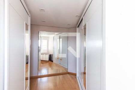Apartamento para alugar com 200m², 3 quartos e 6 vagasCloset