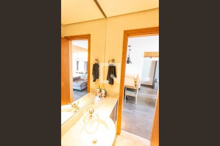 Apartamento para alugar com 200m², 3 quartos e 6 vagasLavabo