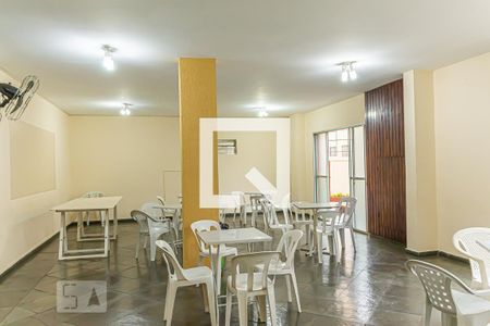 Apartamento à venda com 74m², 3 quartos e 1 vaga Apartamento à venda com 74m², 3 quartos e 1 vagaÁrea comum - Salão de Festas
