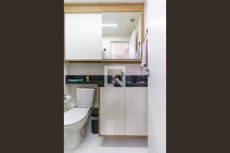 Apartamento à venda com 50m², 2 quartos e 1 vaga Apartamento à venda com 50m², 2 quartos e 1 vagaBanheiro da Suíte