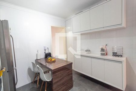 Casa à venda com 137m², 2 quartos e 2 vagas Casa à venda com 137m², 2 quartos e 2 vagasCozinha