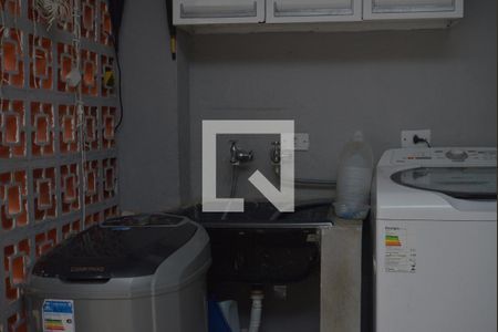 Casa à venda com 150m², 4 quartos e 2 vagasÁrea de Serviço