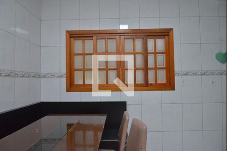 Casa à venda com 150m², 4 quartos e 2 vagasCozinha