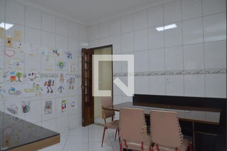 Casa à venda com 150m², 4 quartos e 2 vagasCozinha