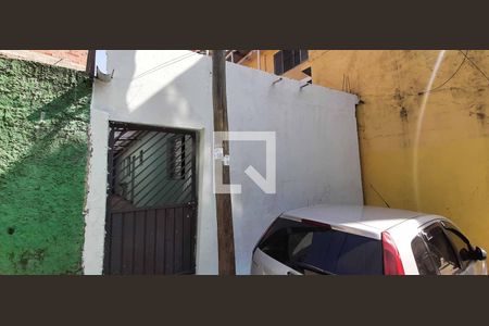 Casa à venda com 125m², 2 quartos e 4 vagas Casa à venda com 125m², 2 quartos e 4 vagasFachada