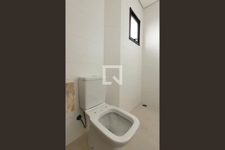 Apartamento à venda com 100m², 2 quartos e 2 vagas Apartamento à venda com 100m², 2 quartos e 2 vagasBanheiro da suíte