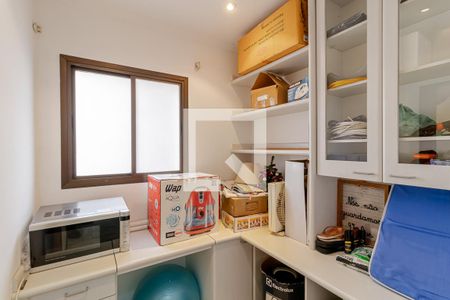 Apartamento à venda com 300m², 4 quartos e 4 vagasQuarto de Serviço 1