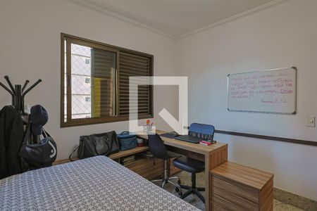 Apartamento à venda com 221m², 4 quartos e 4 vagasQuarto 1